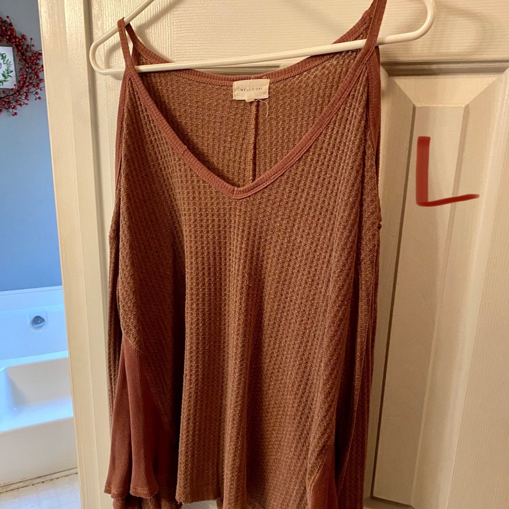 Cold shoulder shirt